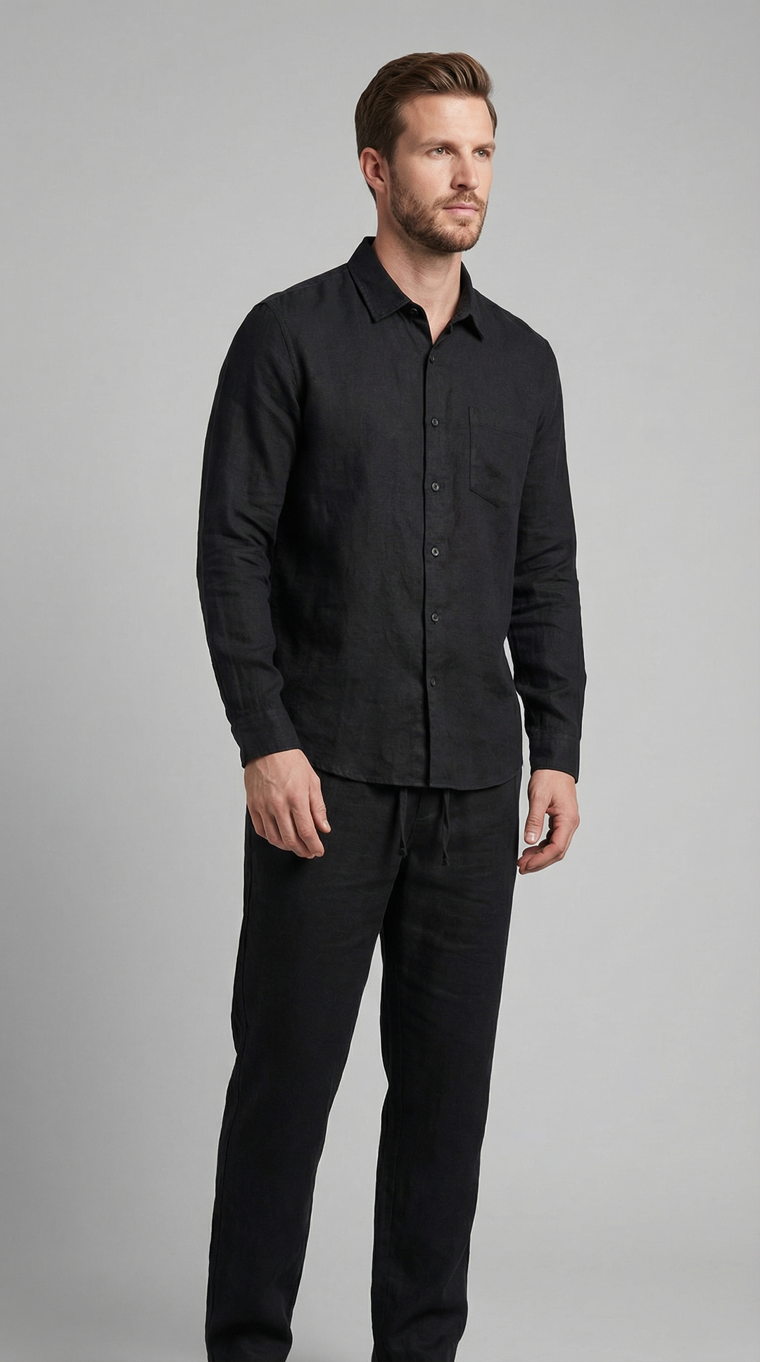 Effortless men's matching shirt and trousers set, ideal for comfortable everyday style or travel.