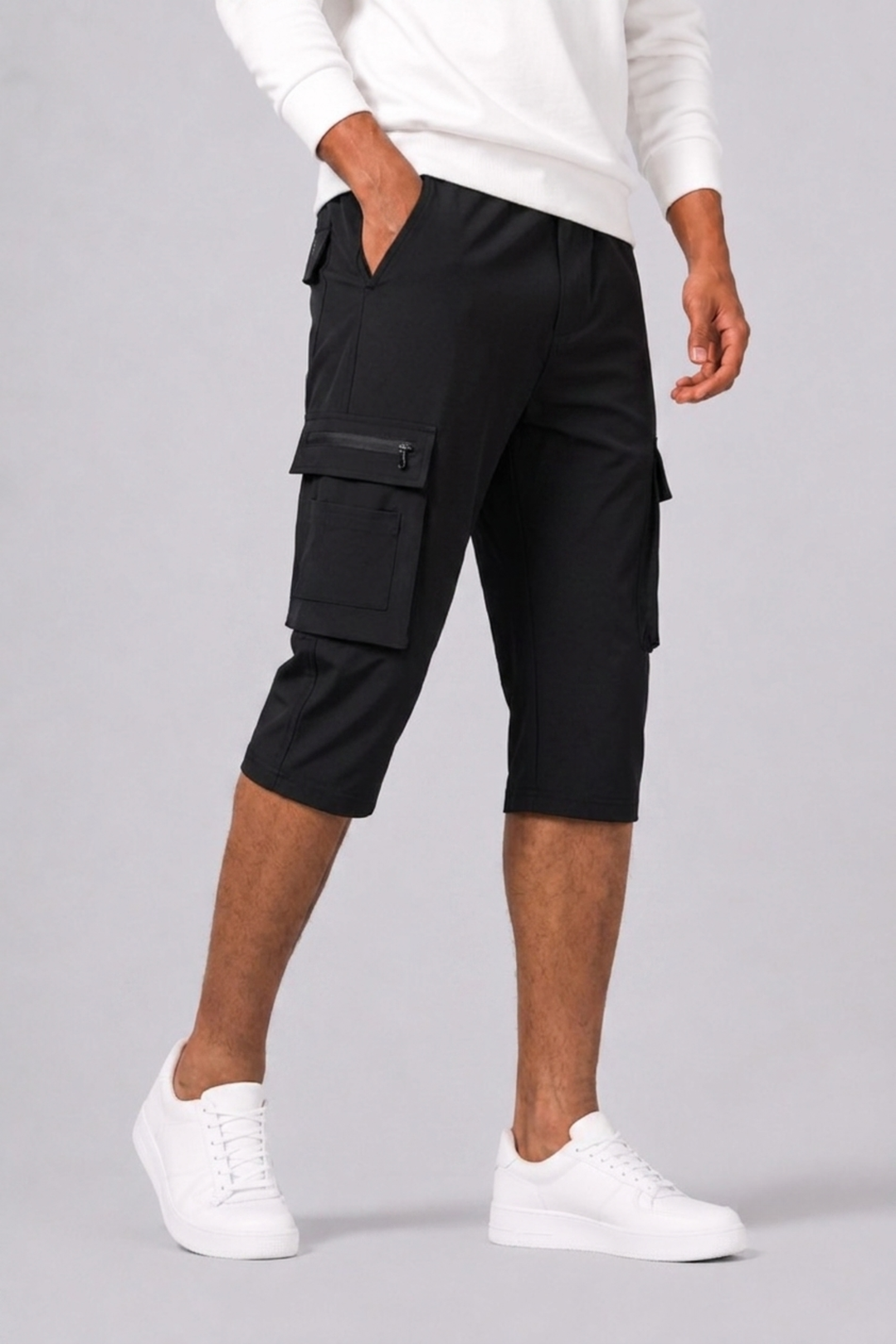 Utility cargo shorts for men, featuring multiple pockets, perfect for travel & daily wear.