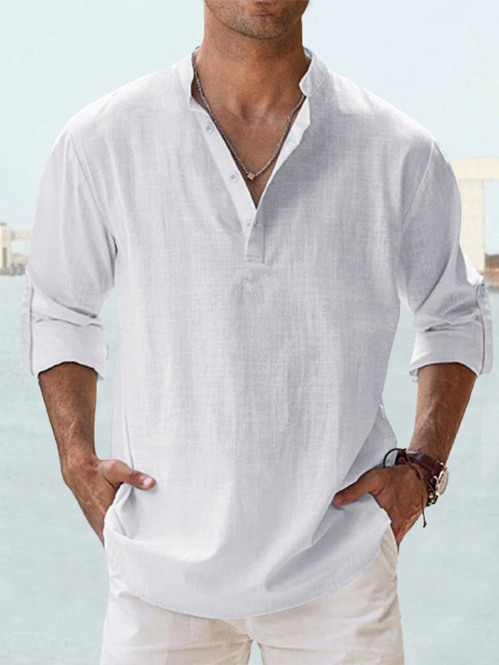 Lightweight men's casual shirt, relaxed fit, breathable fabric, stylish everyday comfort.