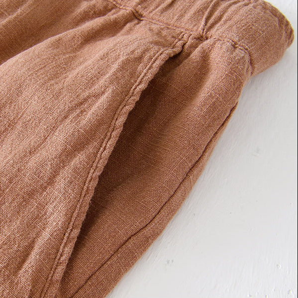 Men's fashion relaxed fit drawstring shorts, perfect for a comfortable summer style.