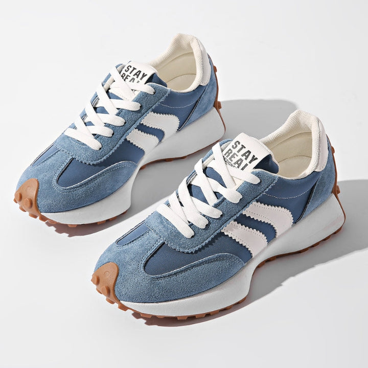 Retro platform men's sneakers, comfortable lace-up design for urban fashion.