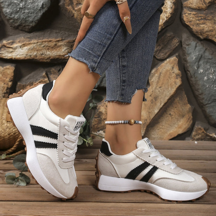 Men's relaxed fit platform footwear, stylish lace-up sneakers for everyday comfort.