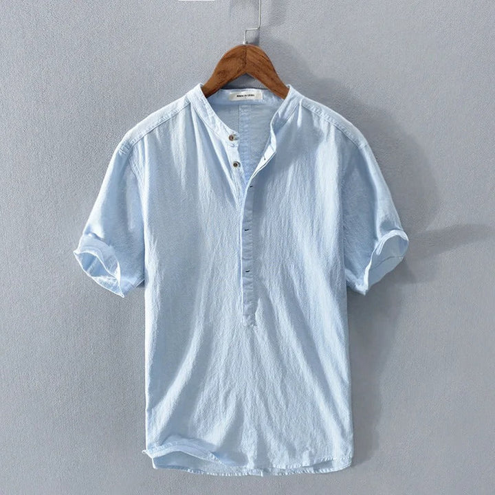 Stylish men's short sleeve shirt, relaxed fit, ideal for smart casual looks, vacation, or summer fashion.