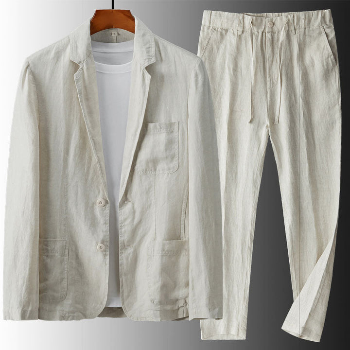 Men's relaxed fit suit set, perfect for warm weather. Includes a lightweight blazer and matching trousers for comfort.