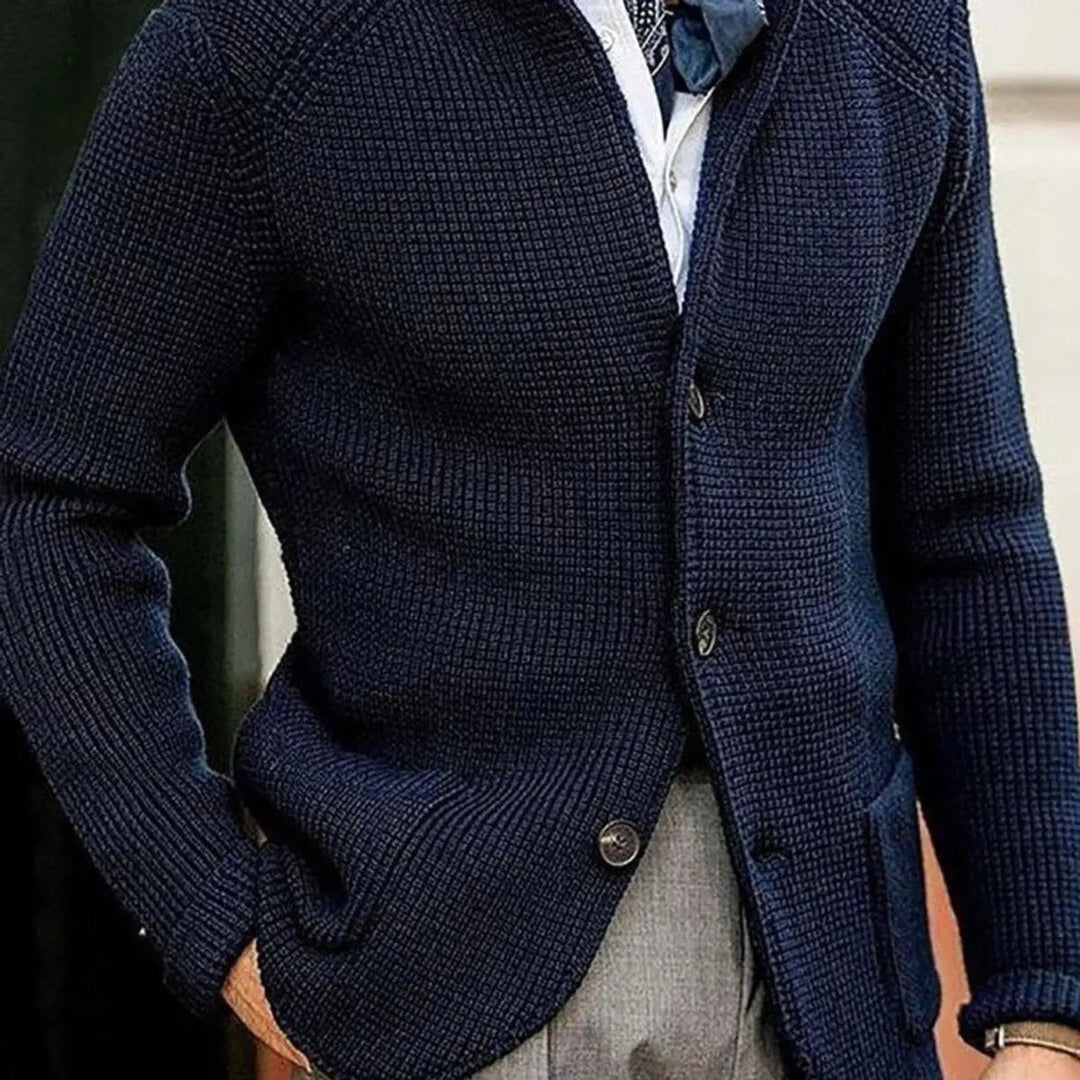 Warm men's waffle-knit cardigan, long-sleeve, relaxed fit button-up jumper, essential for fall.