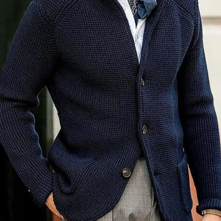 Warm men's waffle-knit cardigan, long-sleeve, relaxed fit button-up jumper, essential for fall.