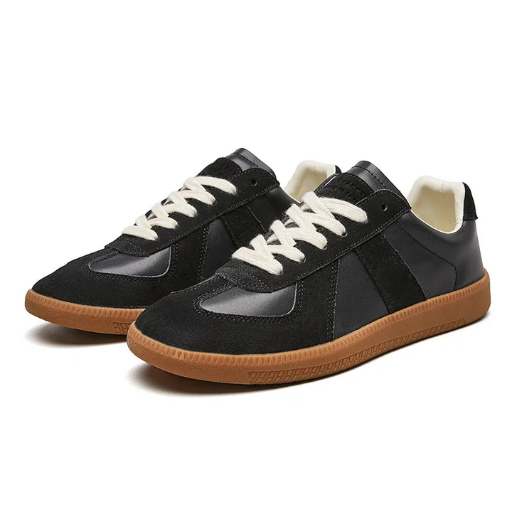 Men's retro low top shoes, delivering casual elegance and all-day comfort for urban adventures.
