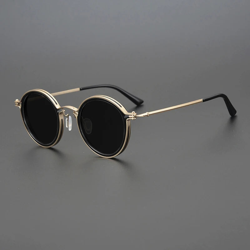 Men's round polarized sunglasses with vintage metal frame for classic anti-glare eyewear.