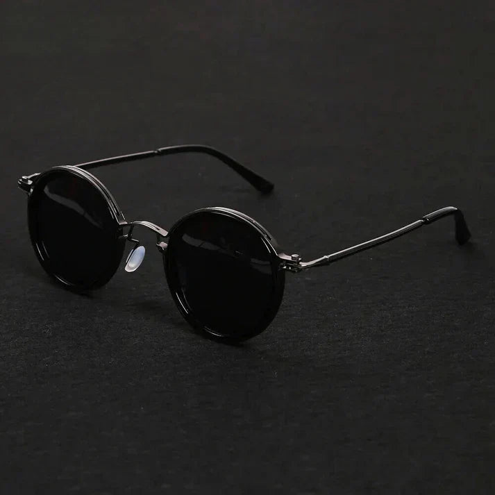 Anti-glare men's round polarized sunglasses, vintage metal frame for clear vision and classic style.