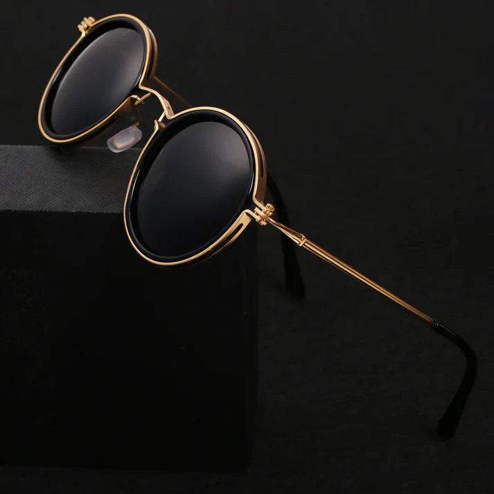 Front view of men's round polarized sunglasses, vintage metal frame, essential anti-glare eyewear.