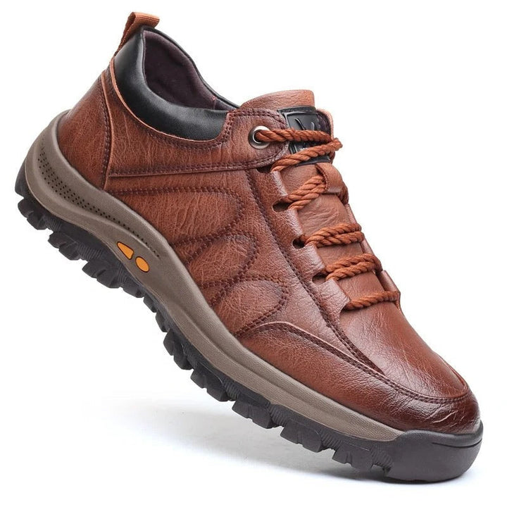 Black men's rugged low top lace-up shoes, perfect for casual, comfortable everyday style. Round toe design.