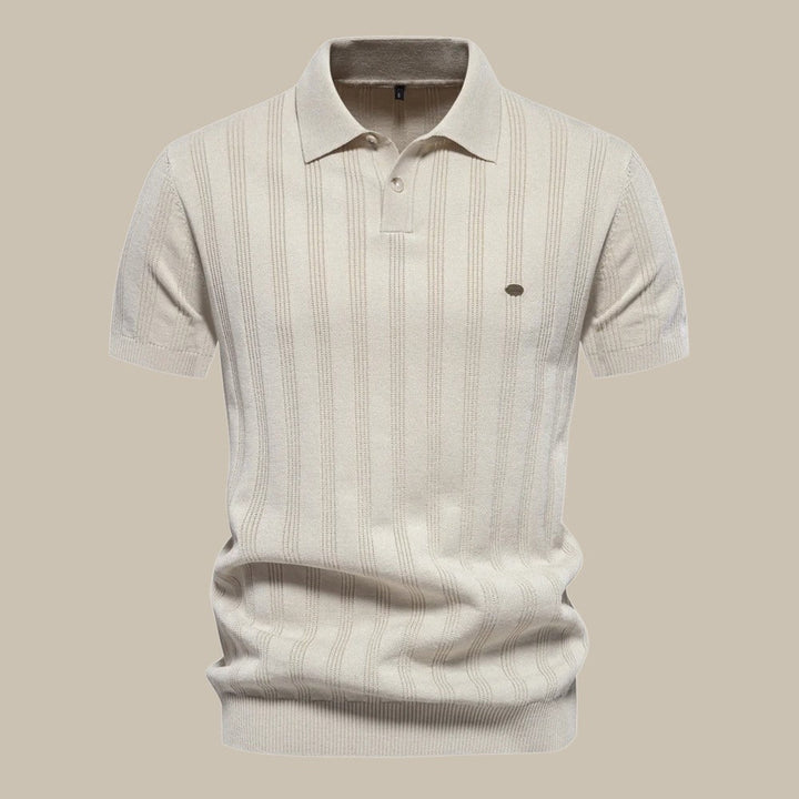 Men's short sleeve knit polo shirt in a smart-casual classic design, perfect for versatile men's fashion.