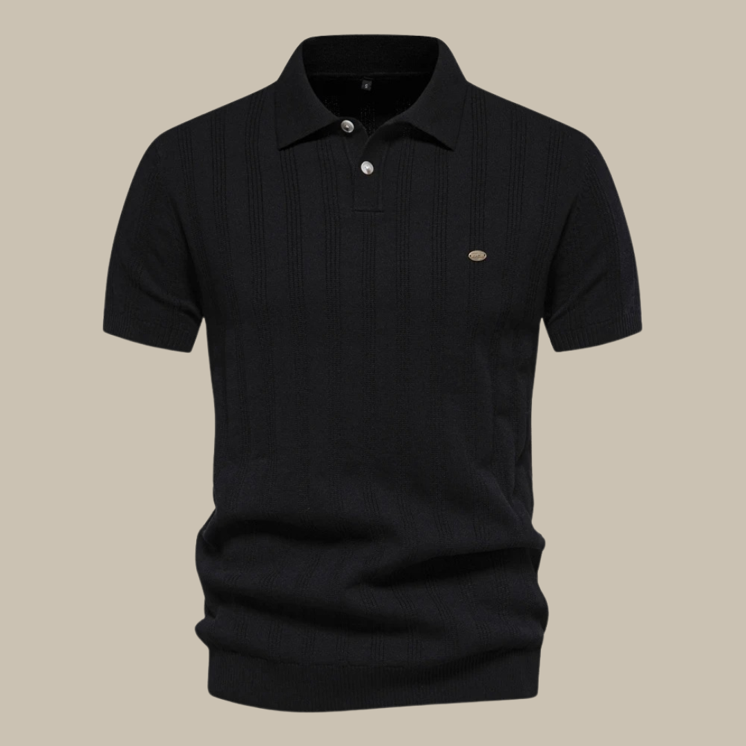 Comfortable, breathable men's knit polo with short sleeves, ideal for smart-casual everyday wear.