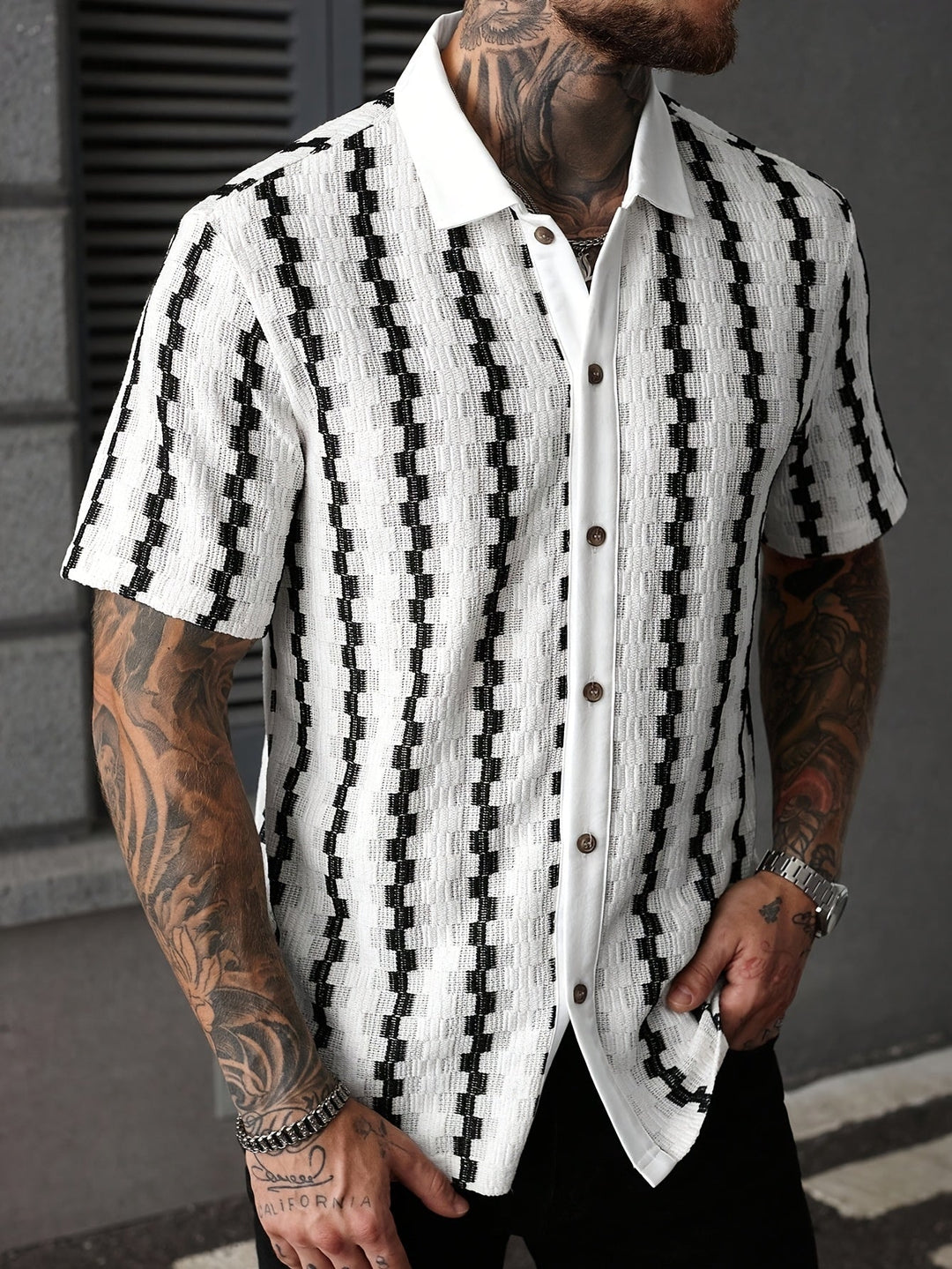 Versatile men's striped short sleeve shirt, a comfortable casual button-up top for men's style.