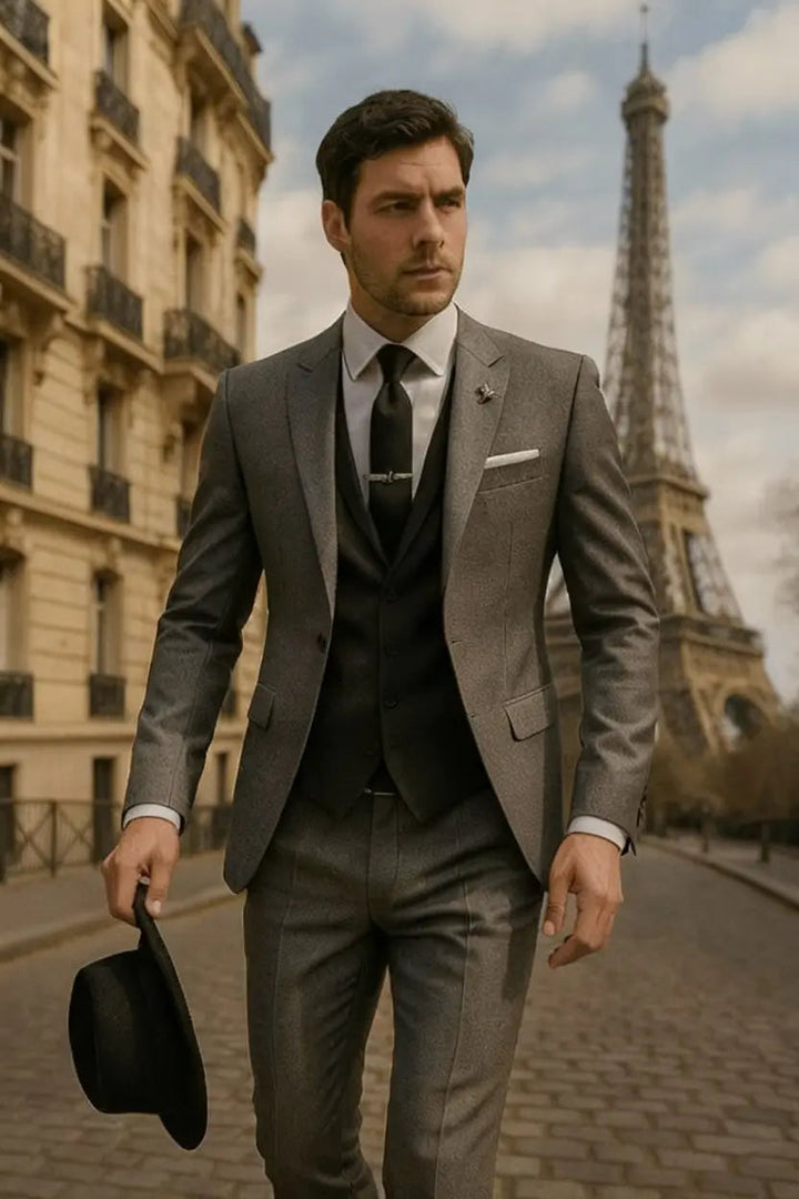 Professional men's slim fit business suit. Ideal for office or formal events.