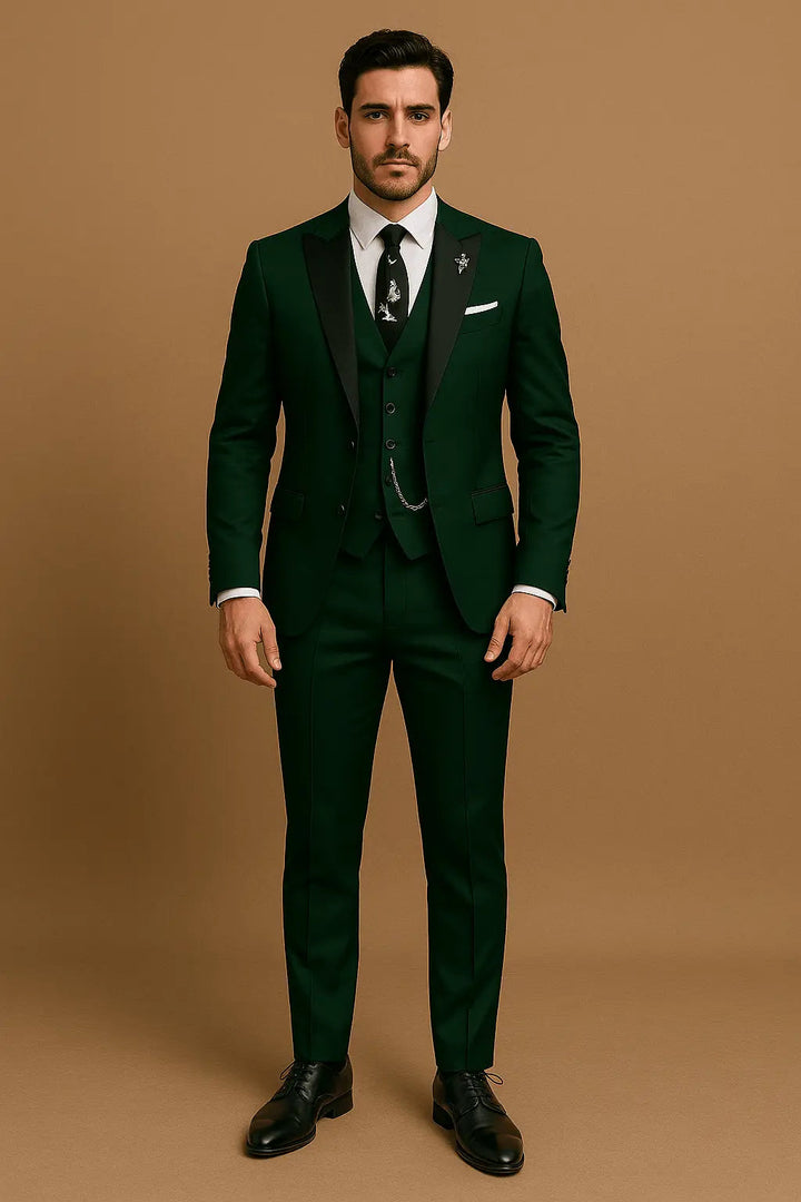 Versatile men's 3-piece slim fit suit. Ideal for weddings, business, or elegant events.