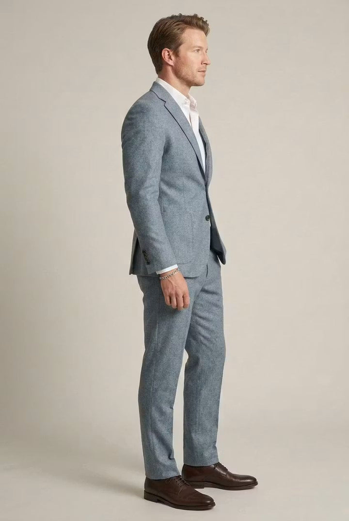 Stylish men's two-piece black slim-fit suit, perfect for business meetings, office style, or formal events.