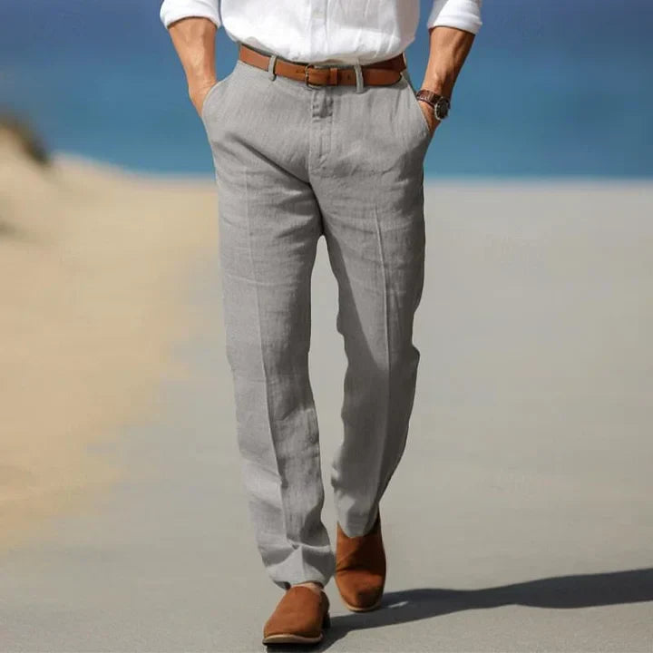 Modern men's slim fit casual trousers with a tailored cut, providing both comfort and style for any occasion.