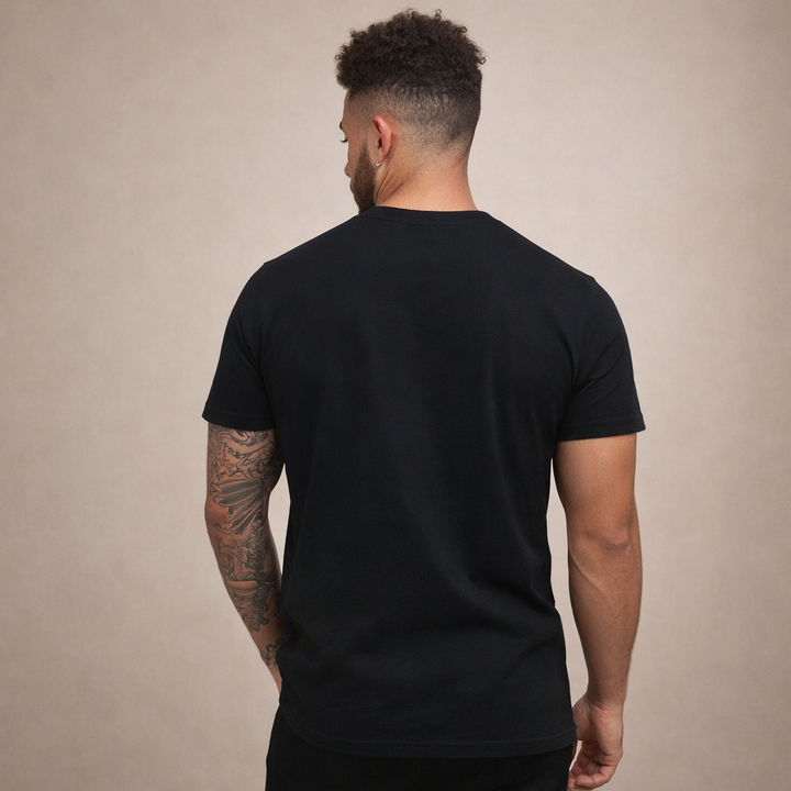 Essential short sleeve men's tee, slim fit and crew neck for ultimate comfort.