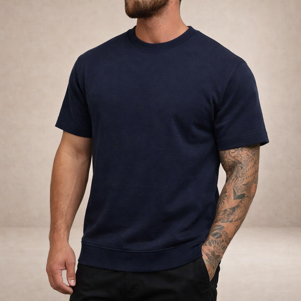 Stylish men's slim fit t-shirt with a classic crew neck, a modern wardrobe essential.