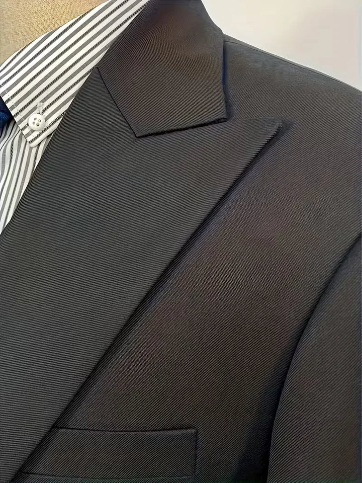 Stylish men's slim fit suit, a three-piece double-breasted ensemble for special occasions.
