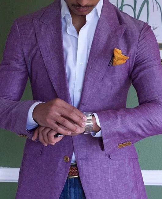 Close-up of a men's stylish slim fit plaid blazer with a crisp notch lapel, great for smart casual events.