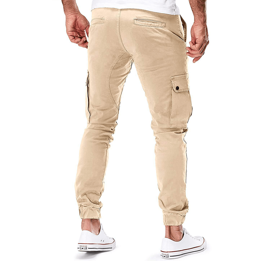 Stylish men's utility cargo trousers, slim fit with practical stretch fabric, offering modern comfort.