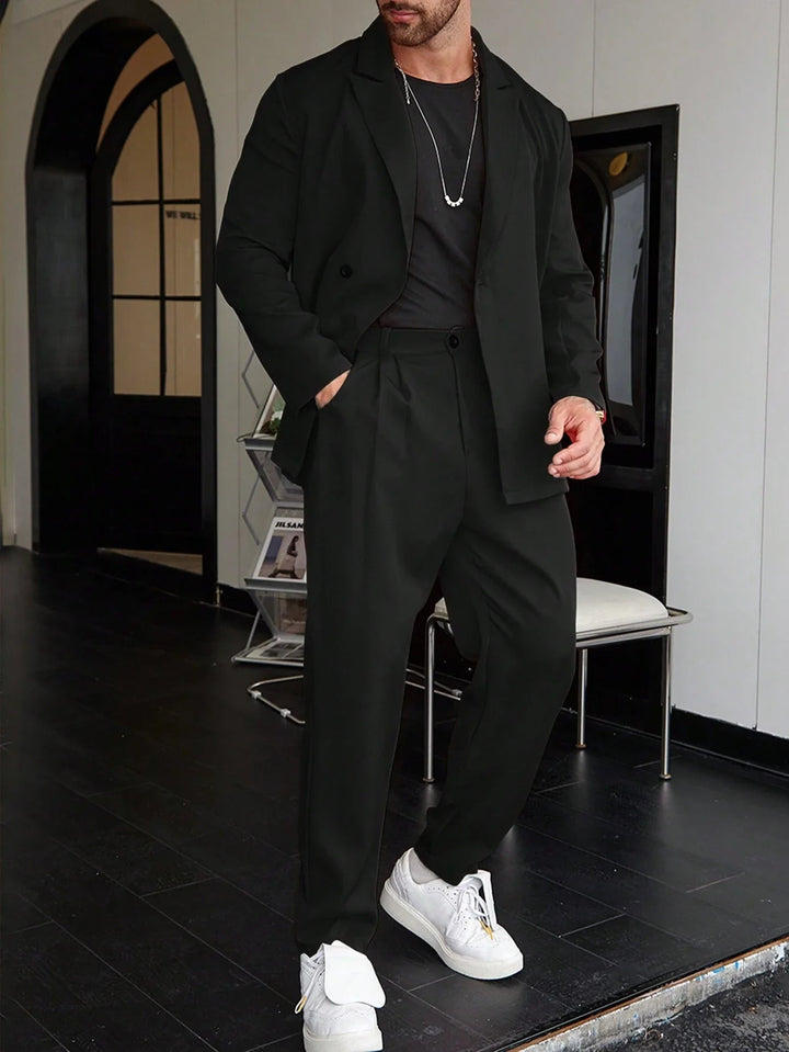 Men's slim fit tailored business suit set for formal office wear.