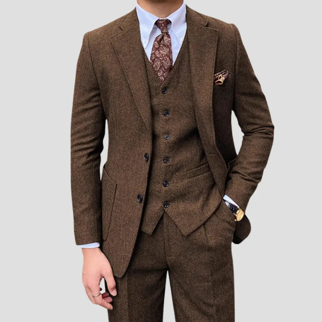Stylish men's slim fit suit with vest, a modern choice for any formal occasion or event.