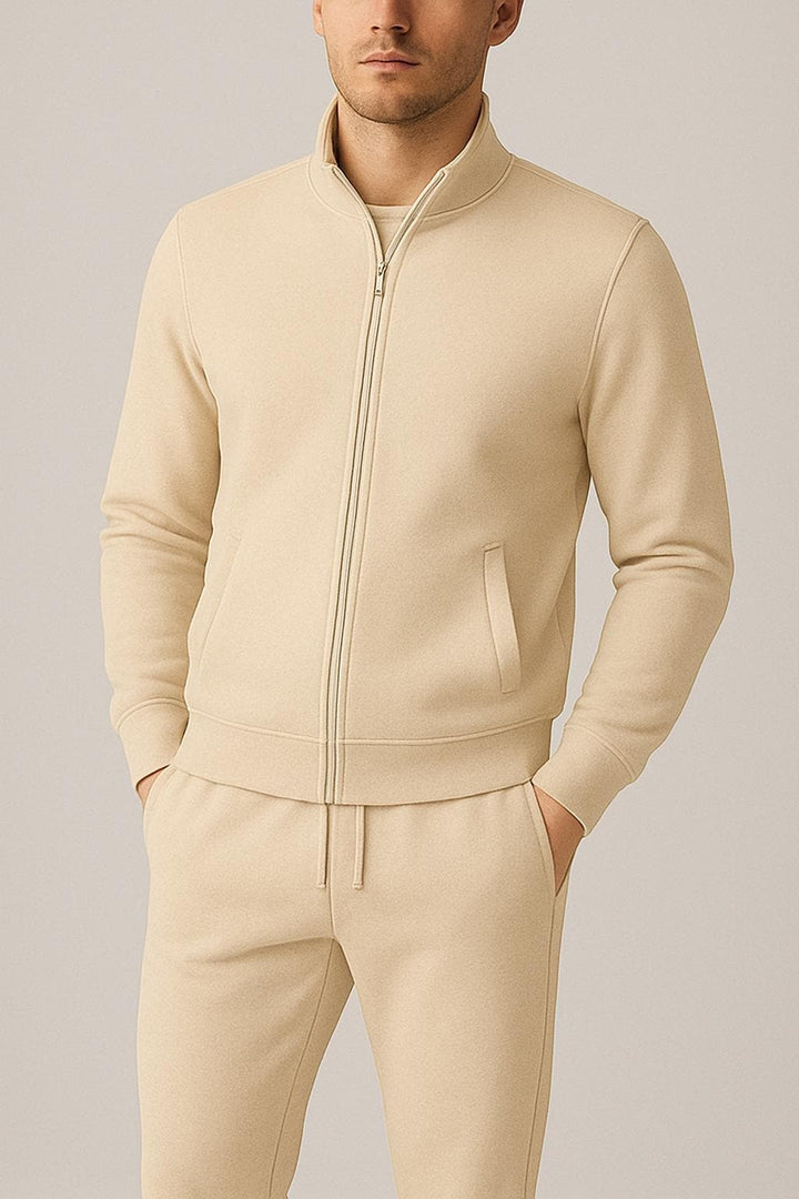 Versatile men's slim fit tracksuit. Two-piece jogger set suitable for loungewear, gym, or casual style.