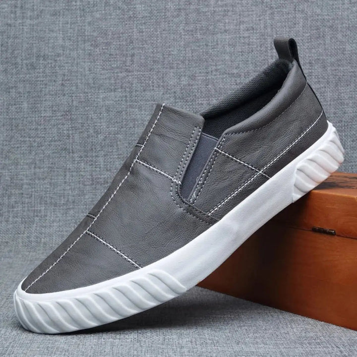 Men's loafers with a durable ribbed sole, perfect casual footwear for everyday comfort and style.