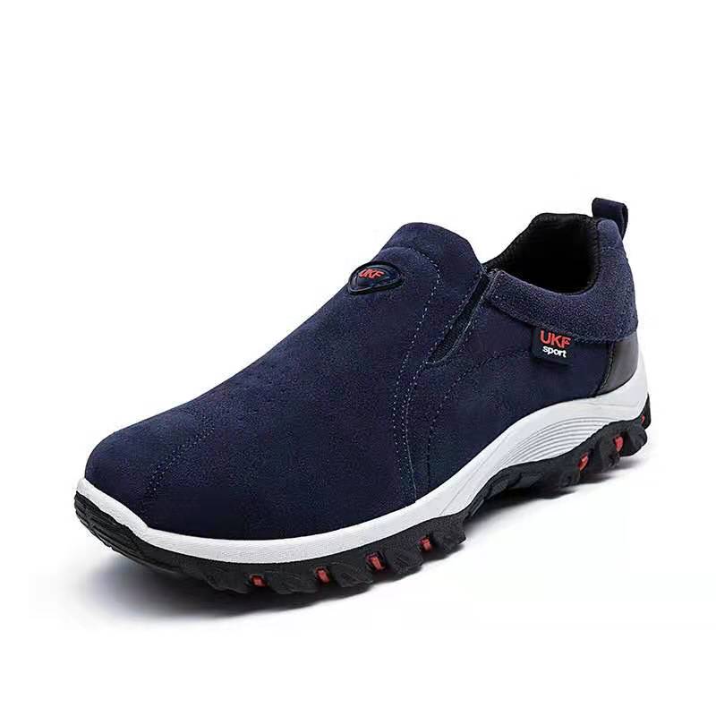 Sporty men's slip-on footwear, providing lightweight support for active lifestyles.