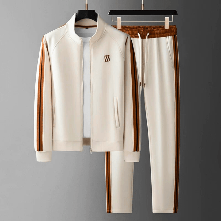 Men's complete sporty tracksuit set, two-piece, versatile for athletic training, casual wear & flexibility.