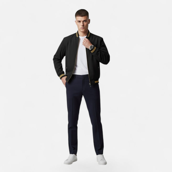Stylish men's casual jacket with a stand collar & zip front. Easy-care non-iron fabric.