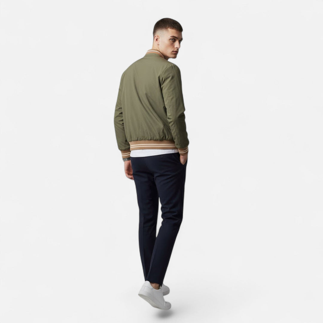 Zip-front men's stand-collar casual jacket in green. Non-iron outerwear for effortless style.