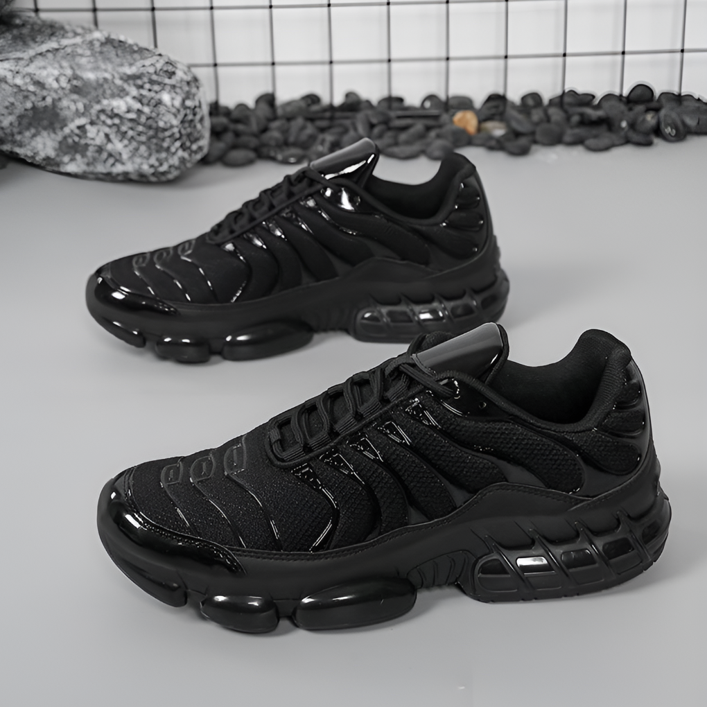 Men's steel toe safety work shoes for ultimate protection, comfort, and slip-resistance in construction.
