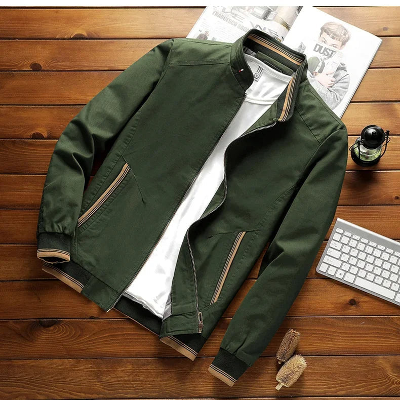 Classic men's bomber jacket in a sleek design. Ideal lightweight outerwear for smart casual spring & autumn looks.