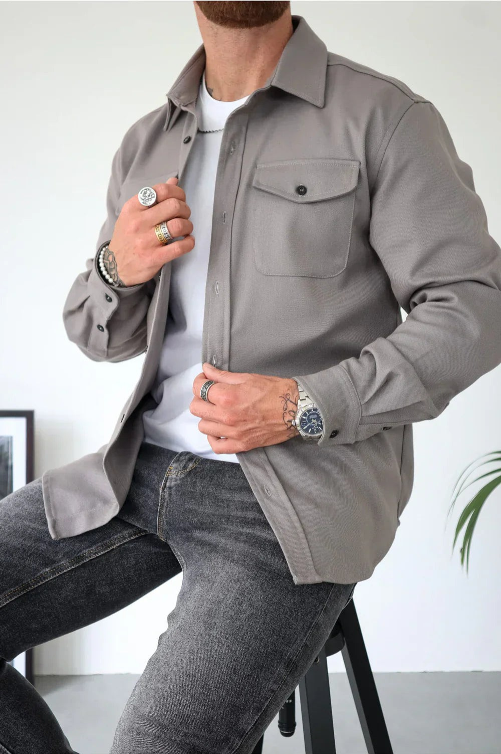 Men's stylish casual overshirt, perfect for effortless layering & modern everyday wear.