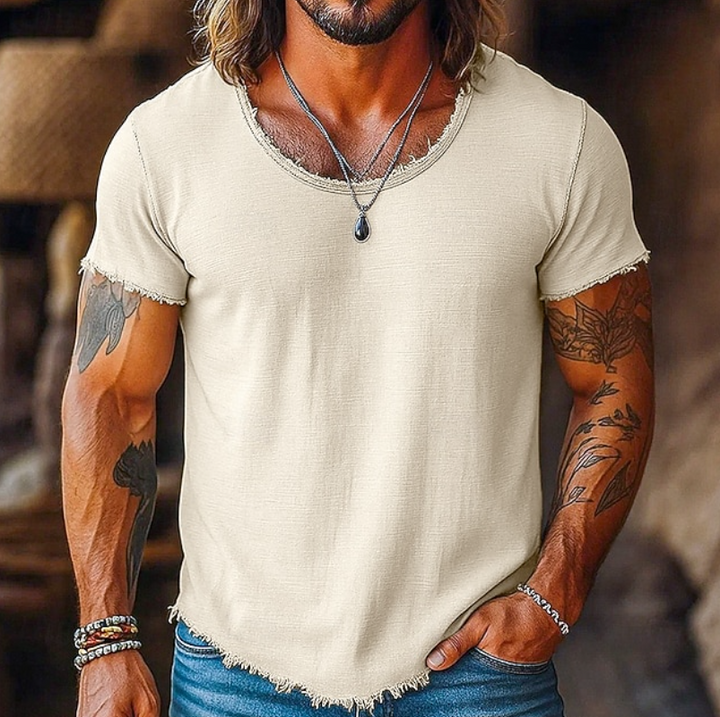 Stylish men's casual crew neck shirt, great for everyday wear. Its versatile design pairs well with summer outfits.