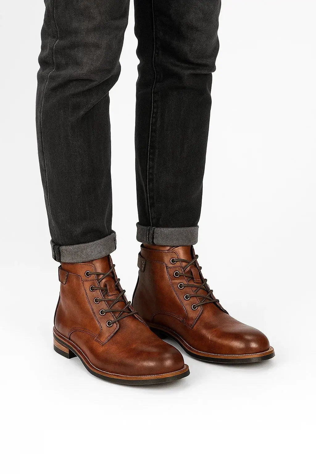 Comfortable men's lace-up ankle boots, designed for durability & support, perfect for everyday stylish wear.