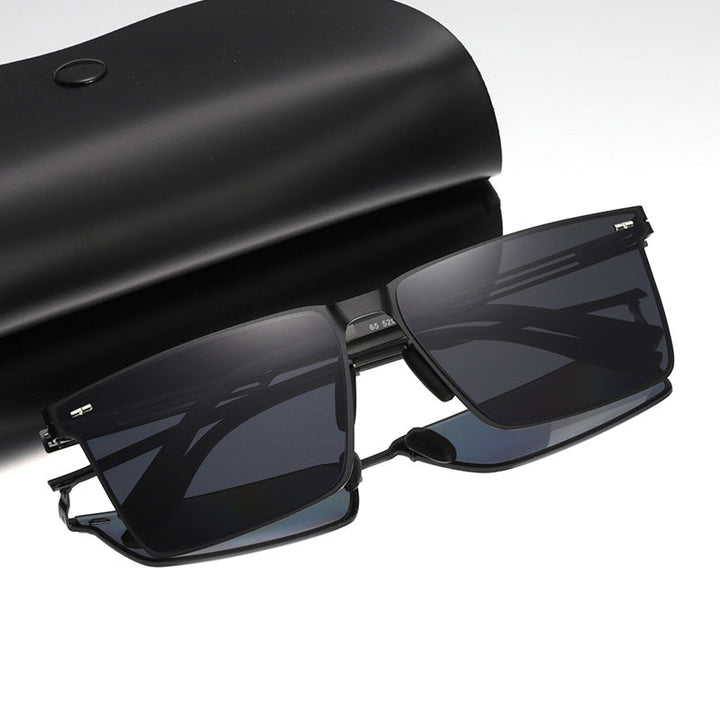 Men's stylish oversized sunglasses for UV protection, perfect for a modern, cool look.