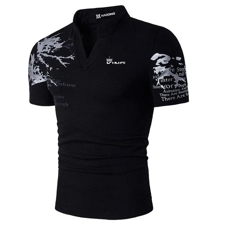 Comfortable men's short-sleeve polo shirt, versatile for casual or smart-casual looks, ideal for summer style.