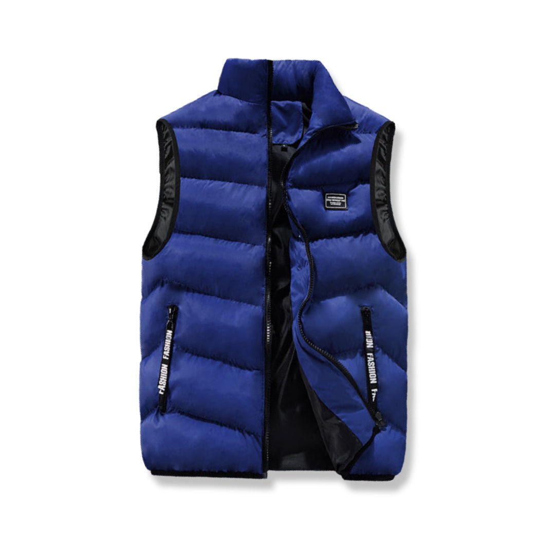 Polyester men's quilted gilet, zippered, offering comfort & style for transitional season fashion.