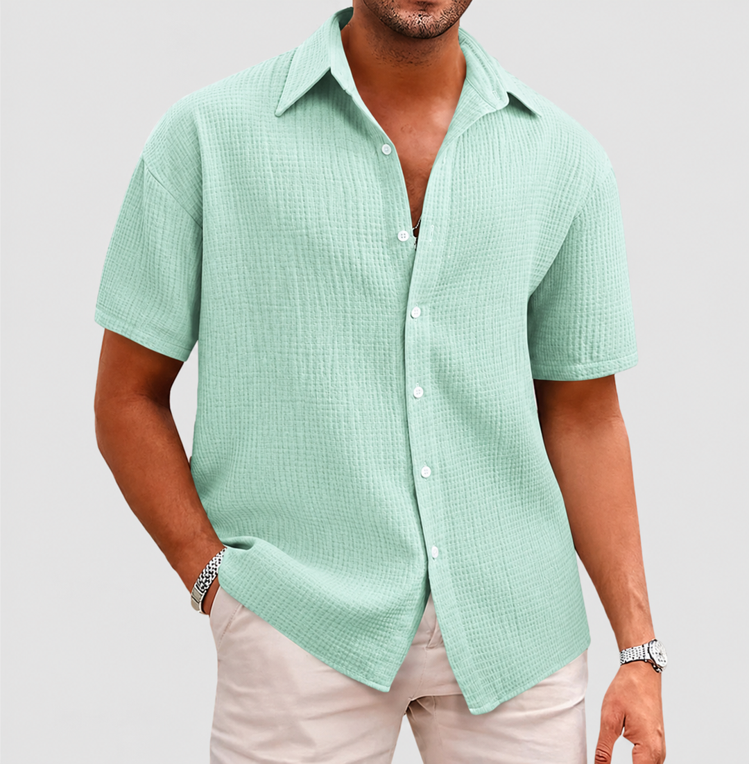 Men's comfortable short sleeve shirt, stylish and breathable for any casual to smart occasion.