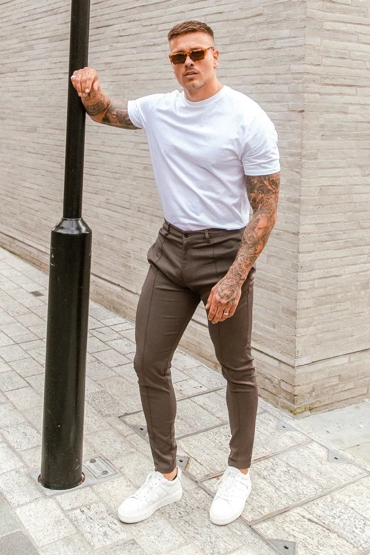 Versatile men's slim fit trousers, suitable as dress pants, work pants, or casual chinos.