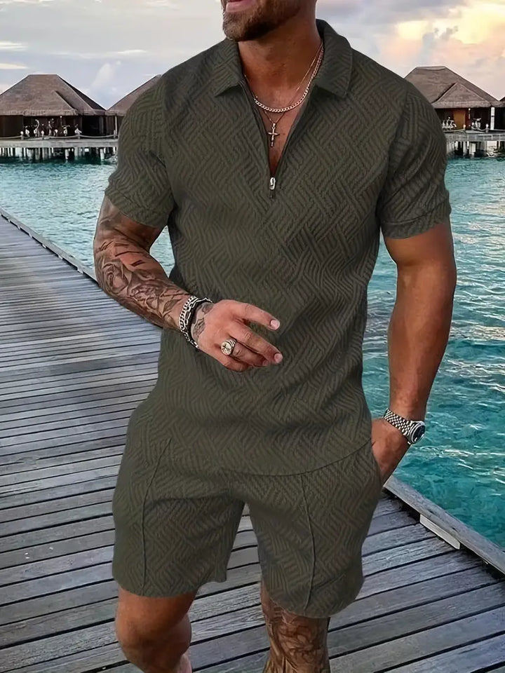 Comfortable men's two-piece casual set, perfect for everyday wear & modern style. Versatile fashion.