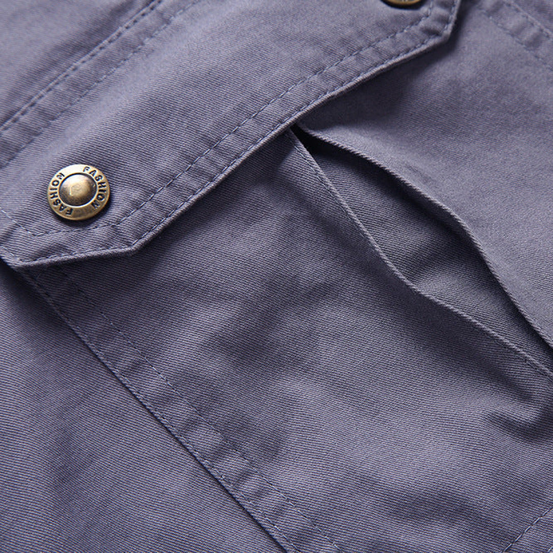 Practical men's cargo shorts with ample pockets. Ideal for outdoor adventures, hiking, and everyday utility.