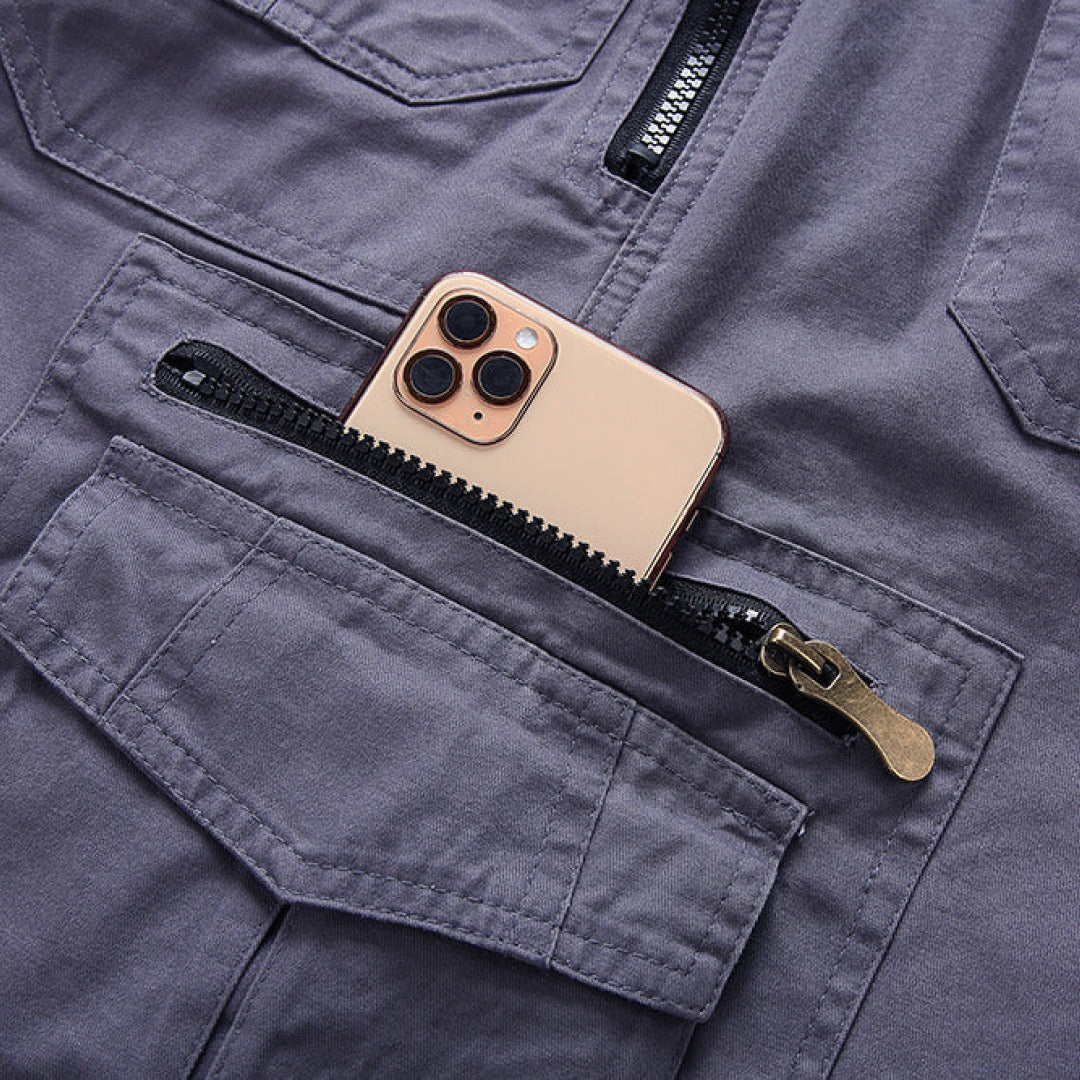 Functional men's tactical cargo shorts. Comfortable fit for active men, suitable for outdoor & daily use.