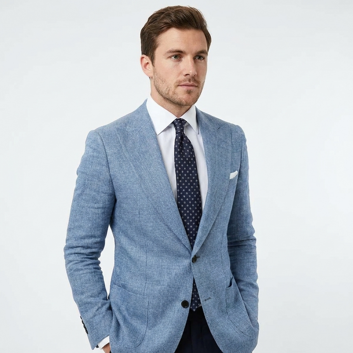 Men's smart casual tailored blazer. Lightweight and versatile jacket for office, evening events, or daily wear.