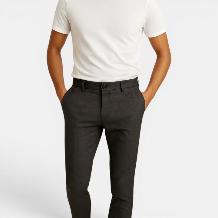 Tailored slim fit office trousers for men. Perfect business casual & work pants. Modern men's fashion.